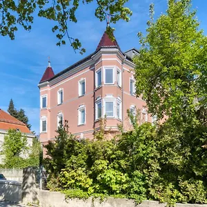 Apartment Innsbruckhomes At Botanical Garden, Innsbruck